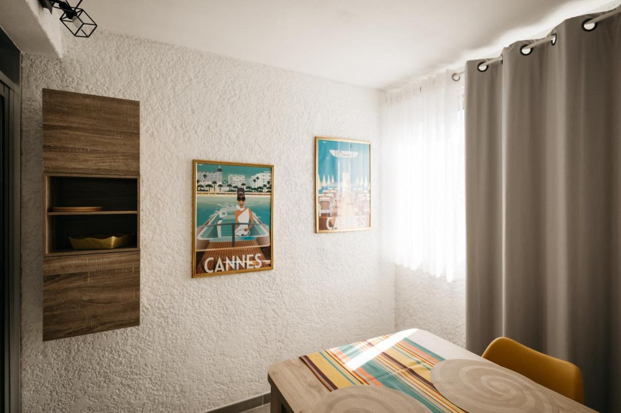 Cosy T1, A 10 Minutes A Pieds Des Plages Frejus Ngoại thất bức ảnh